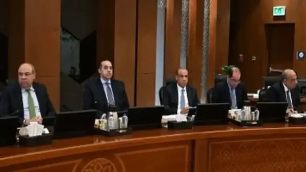 منح الرخصة الذهبية لشركة ماك يعزز تصنيع وسائل النقل الخفيف في القطاع المحلي