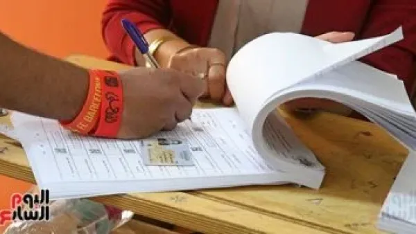 من المدرجات إلى صناديق الاقتراع.. كيف تحول شعار الأهلي إلى ورقة انتخابية؟