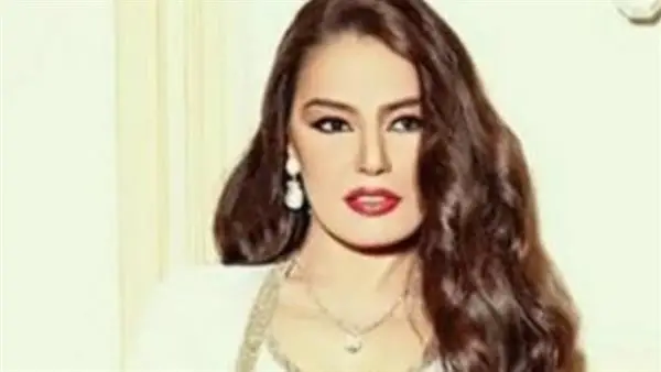 من حادث العمود الفقري إلى السرطان.. القصة الحقيقية وراء أيقونة اسمها شريهان.