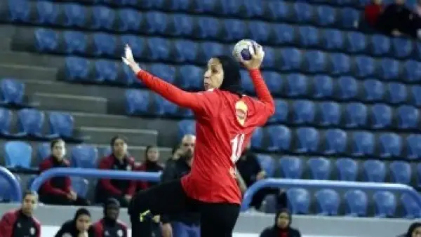 مواجهات حاسمة.. صراع قمة دوري سيدات اليد يشتعل في الجولة السابعة