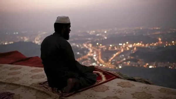 مواقيت الصلاة في القاهرة والمحافظات الخميس 4 ديسمبر 2025 مع اختلافات التوقيت الدقيقة