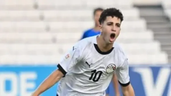 مواهب الأهلي الشابة حمزة عبد الكريم وبلال عطية تفرضان حضوراً قوياً في الأسواق العالمية لكرة القدم