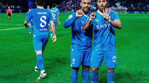 الهلال السعودي ضيفاً ثقيلاً على الشارقة الإماراتي بدوري أبطال آسيا للنخبة