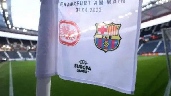 موعد مباراة برشلونة وأينتراخت فرانكفورت والقنوات الناقلة في مواجهة حاسمة بالدوري الأوروبي