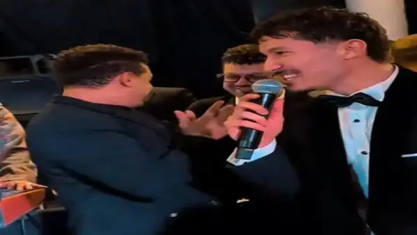 موهبة أسامة جلال لاعب بيراميدز تتألق بالغناء مع رضا البحراوي في حفل زفاف أحمد حمدي