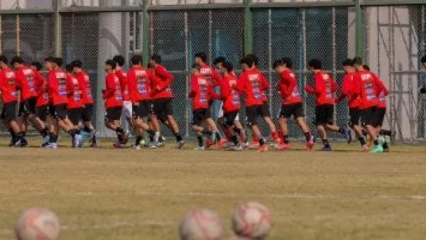 موهبة ليون الفذة تقف عائقاً أمام حلم منتخب الناشئين في صدام إنجلترا المرتقب.