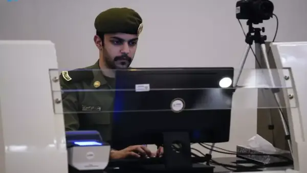 نظام الإقامة في السعودية يتحول لهوية رقمية بـ600 ريال تؤثر على 13 مليون مقيم