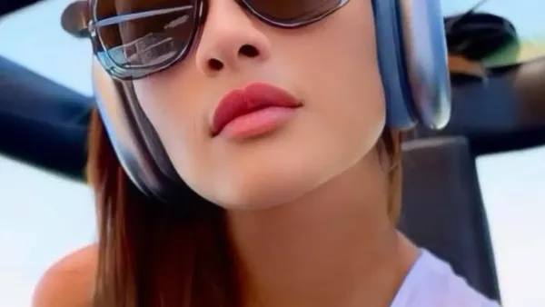 نظرة ياسمين عبدالعزيز الفنية والشخصية تتألق في 3 لقاءات مع منى الشاذلي على «شيزلونج»