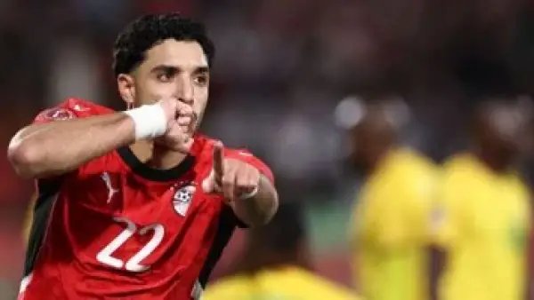 مرموش يسجل هدف التعادل لمنتخب مصر أمام زيمبابوى فى الدقيقة 63.. صور