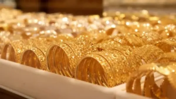 هل يواصل الذهب الصعود؟مفاجأة غير متوقعة فى أسعار الذهب اليوم الخميس 4 ديسمبر 2025 وعيار 21 يسجل!!