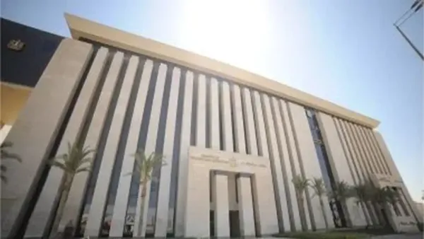 وزارة السياحة والآثار توضح أسباب بناء المبنى الخرساني في منطقة الدير البحري