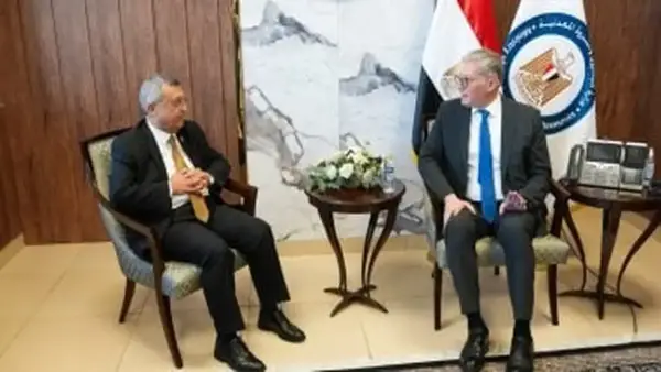 وزير البترول يناقش تعزيز سياسات الطاقة والبيئة مع لجنة مجلس الشيوخ