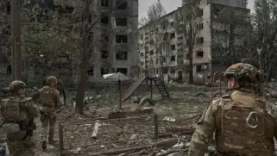 وزير الدفاع الإيطالي يحسم الجدل.. موقف الحكومة من استمرار مساعدات أوكرانيا العسكرية