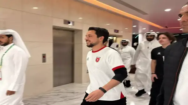 ولي العهد الأردني يحضر مباراة النشامى ضد السعودية في ستاد البيت لتحديد مصير نهائي البطولة