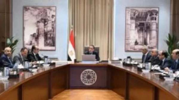 توجيهات رئاسية.. تحركات حكومية عاجلة لتسريع تنفيذ منظومة التأمين الصحي الشامل وجدولها الزمني