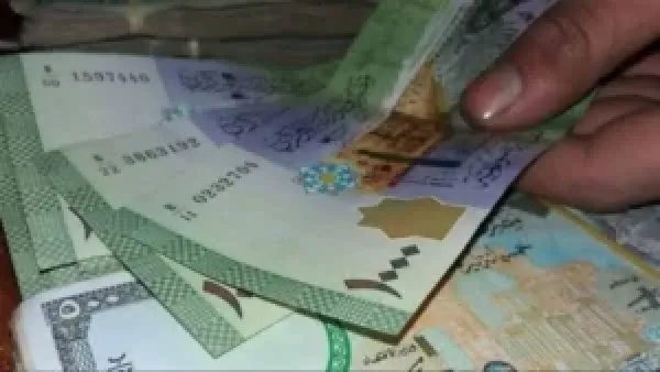 سعر الدولار في مصرف سوريا المركزي يستقر عند 12075 ليرة الثلاثاء 9 ديسمبر 2025