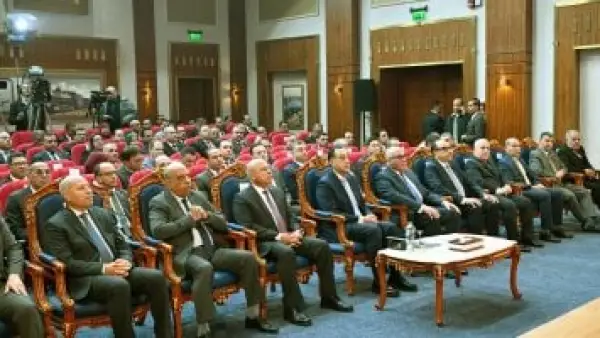 توطين صناعة النقل.. رئيس الوزراء يتابع خطة تطوير مصنع سيماف بالكامل