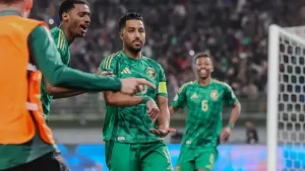 تصدر منتخب السعودية المجموعات بتأهله لربع نهائي كأس العرب بعد الفوز 3-1 على جزر القمر