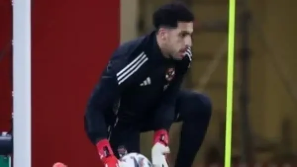 مصطفى شوبير وتلقى عروض احترافية: مصدر داخل الأهلي يوضح الموقف الحقيقي