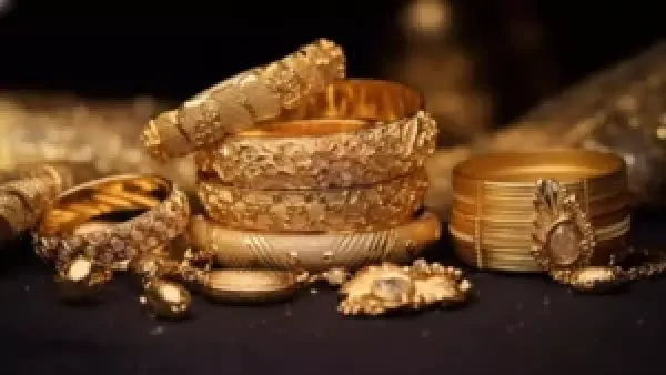 الفيدرالي الأمريكي يؤثر على أسعار الذهب السعودي ويثير قلق المستثمرين