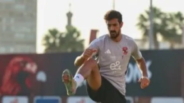 حسن مصطفى: بن رمضان لاعب مصنوع.. ومحمد شحاتة أكثر موهبة من مروان عطية