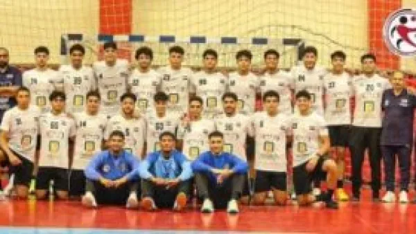 أسطورة كرة اليد أحمد الأحمر.. من قائد للمنتخب في الملاعب إلى محلل لأدائه على الشاشة.