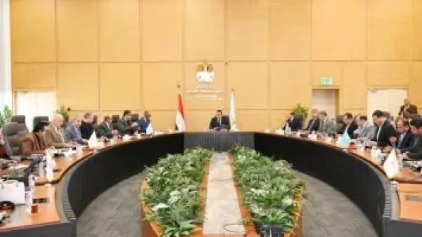 توجيهات مشددة.. وزير الإسكان يتابع معدلات إنجاز مشروعات حياة كريمة بالريف المصري