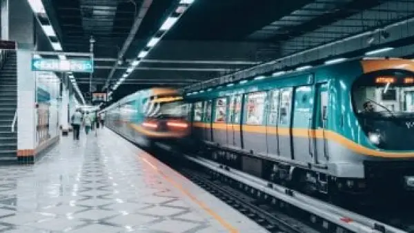 بيان رسمي.. وزارة النقل تحسم الجدل حول زيادة سعر تذكرة المترو وتوافر الفكة