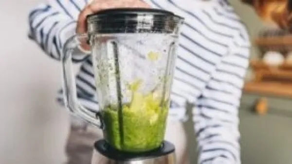 الخلاط لم يعد للعصائر فقط.. 7 وجبات مالحة وحلوة تجهزها في دقائق