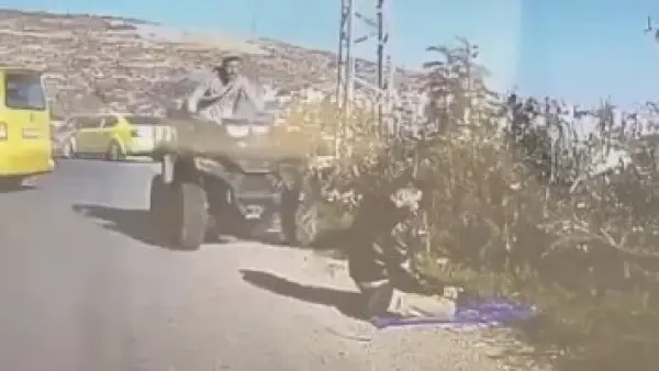 جريمة بالضفة الغربية.. مستوطن يدهس فلسطينيًا أثناء الصلاة ويفجر غضبًا واسعًا