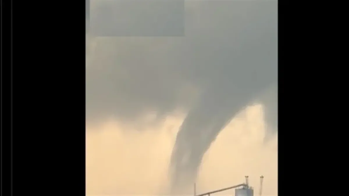 الأعاصير في الإمارات تستمر 4 أيام بسبب امتداد منخفض جوي سطحي وتأثيره على الطقس