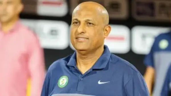 تعديل قائمة المرشحين.. طارق مصطفى يبتعد مؤقتاً عن تدريب نادي الزمالك المصري