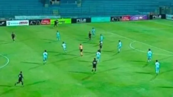 كأس عاصمة مصر: الجونة يتقدم على شباب بيراميدز بهدف في الشوط الأول