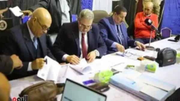 اللجنة العامة تعلن نتائج الحصر العددي والمؤشرات السكانية في دائرتي البدرشين والعياط