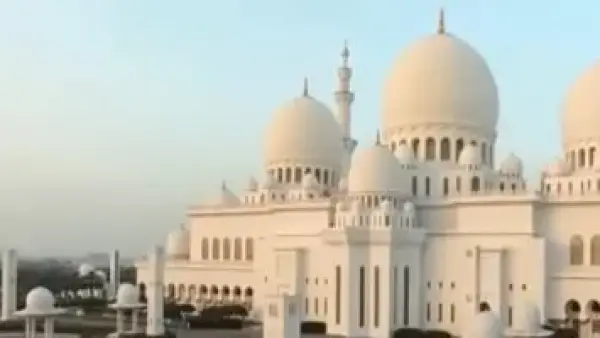 تعديل جديد.. الإمارات تغير موعد صلاة الجمعة وتحدد أسباب القرار المصيري الجديد