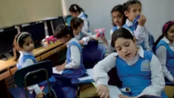 صلاحيات مالية وإدارية جديدة تحوّل مدراء المدارس السعودية إلى صناع قرار في الميدان.