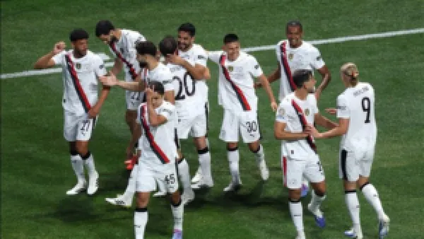 تغطية حصرية.. مباراة مانشستر سيتي ونيوكاسل يونايتد بالدوري الإنجليزي مساء 22 نوفمبر 2025