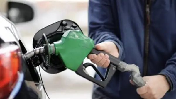 قوائم محطات الوقود.. أسعار البنزين والسولار في مصر تسجل استقراراً جديداً اليوم