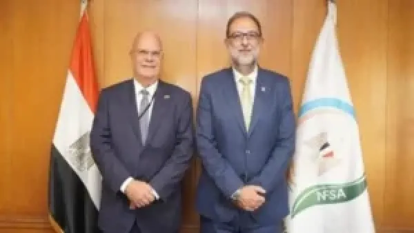 رئيس هيئة سلامة الغذاء يعقد لقاءً مع السفير السويدي لتعزيز التعاون المشترك