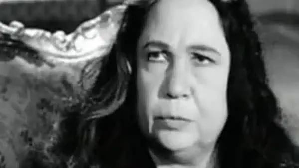 علوية جميل رائدة المسرح: حياة إبداعية أنهتها سنوات العزلة