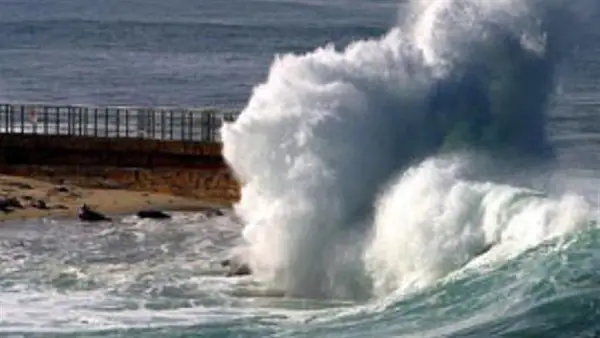 3 ظواهر جوية.. الأرصاد تحذر من اضطراب الملاحة بالبحر الأحمر غدًا الجمعة