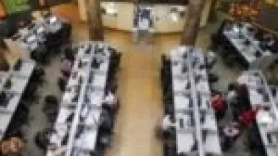 ارتفاع البورصة مع تسديد أحمد هيكل ديون المصرية للتكرير يعزز الاستقرار المالي للسوق