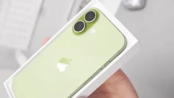 تغيير جريء.. تصميم كاميرا آيفون 17 برو الجديد يتبنى صيحة الملصقات المثيرة للجدل