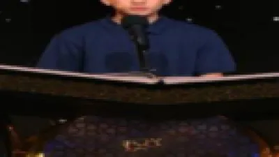 رحلة عمرة مجانية.. مكافأة استثنائية لوالدة القارئ علي محمد بعد مغادرته دولة التلاوة