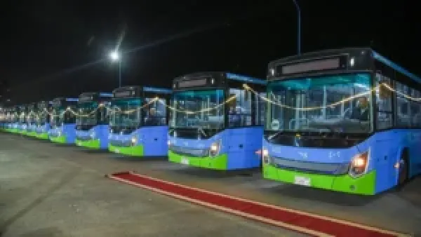 الكارت الذكي للنقل العام في القاهرة يُلزم الدفع الإلكتروني لـ1800 أتوبيس وتحويل النظام التقليدي