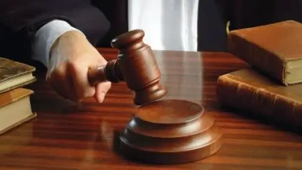 داخل قاعة المحكمة.. بدء محاكمة المتهمة بدهس الطالبة جنى بمدينة الشروق اليوم