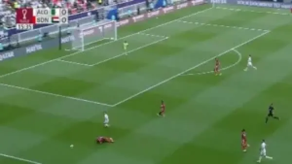 تعادل سلبي مع بطاقة حمراء يعقد حسابات الجزائر والسودان في كأس العرب