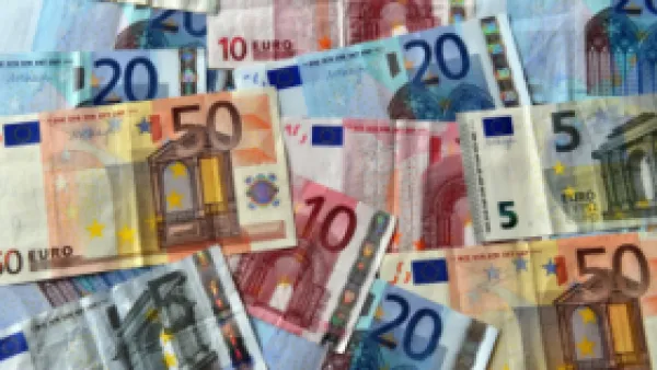 تحديثات الصرف.. تحرك جديد في سعر اليورو أمام الجنيه بالبنوك المصرية اليوم