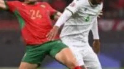 إصابة وركلة ضائعة.. تعادل سلبي يسيطر على موقعة المغرب وجزر القمر بمواجهة مثيرة