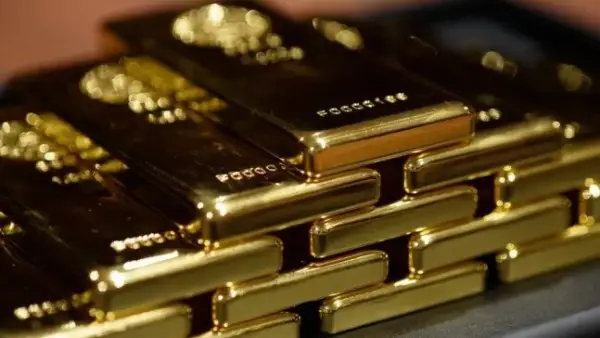 عوائد مرتفعة.. خبير اقتصادي يحدد أفضل بدائل الاستثمار بعد قفزة أسعار الذهب الأخيرة